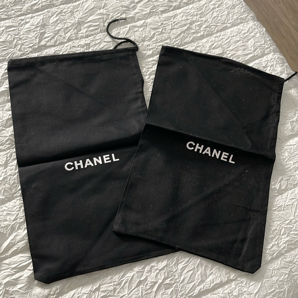 Chanel Dust bag for 1pair of shoes. Not used.